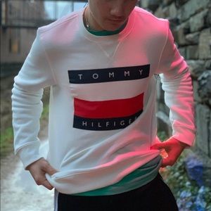 Tommy Hilfiger crewneck sweater
